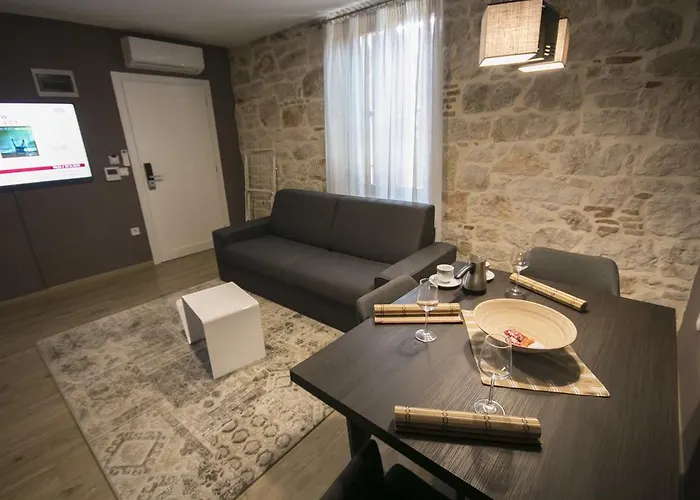 아파트 Apartmens Melisa 브르사르