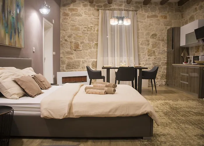 Apartmens Melisa 아파트 브르사르